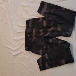 Camo leggings